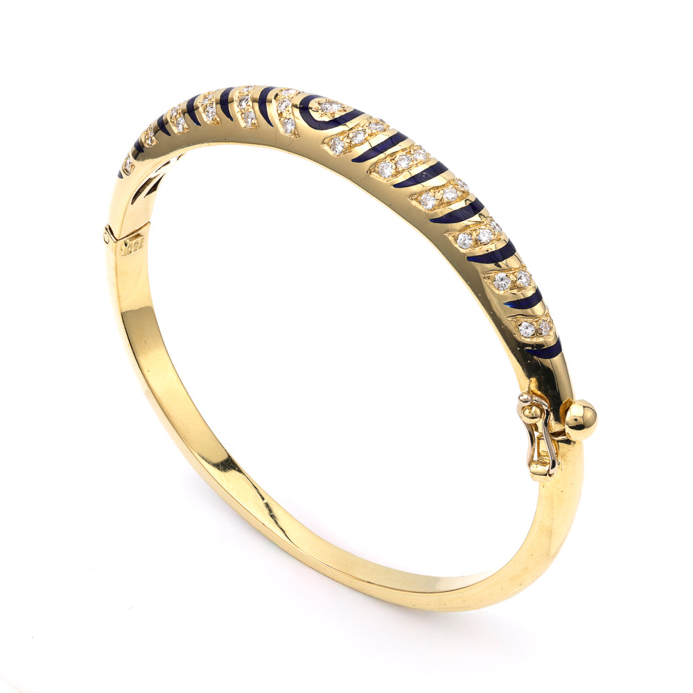 18K yellow gold bracelet with diamonds.