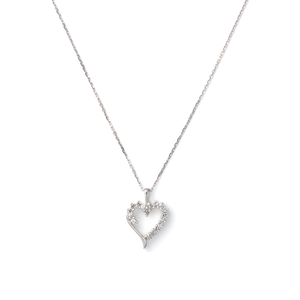 Heart-shaped diamond necklace in white gold.