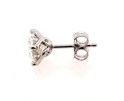18K white gold stud with round diamond.