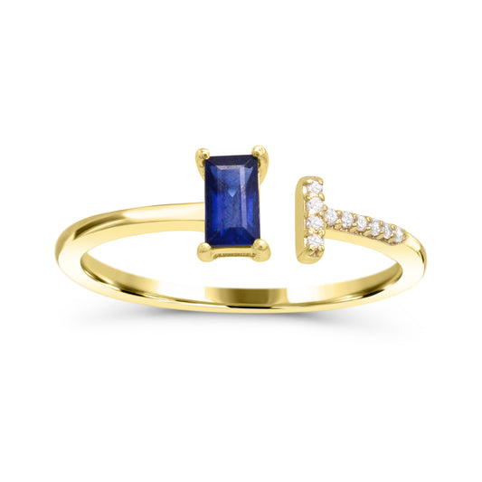 Baguette sapphire, diamonds, yellow gold ring.