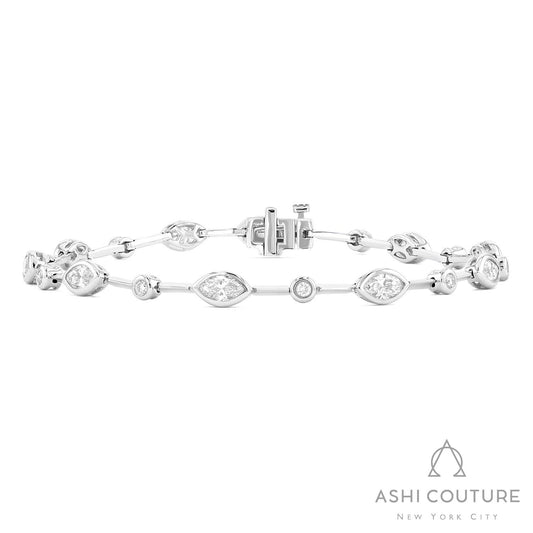 Diamond bracelet with various shapes in white gold.
