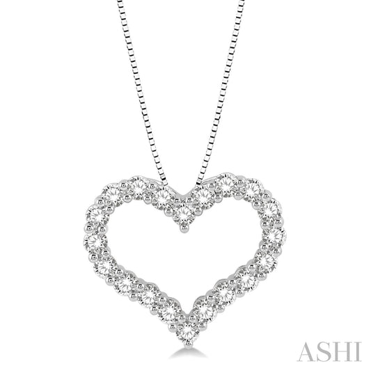 Heart-shaped diamond necklace in white gold.