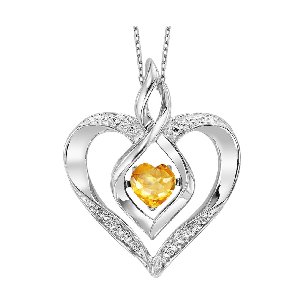 Heart-shaped citrine necklace in sterling silver.