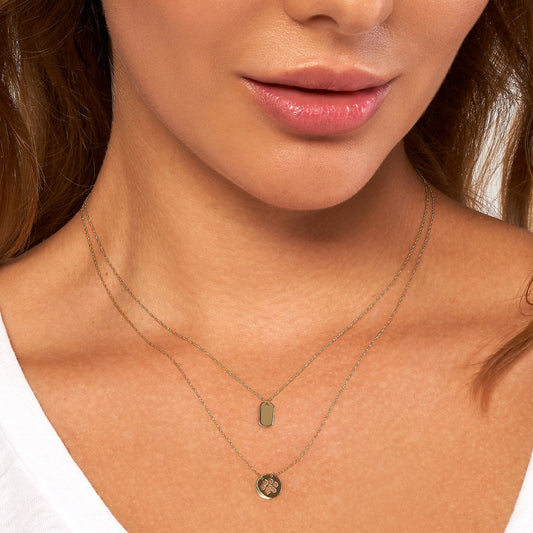 14k gold Singapore chain necklace, no stones.