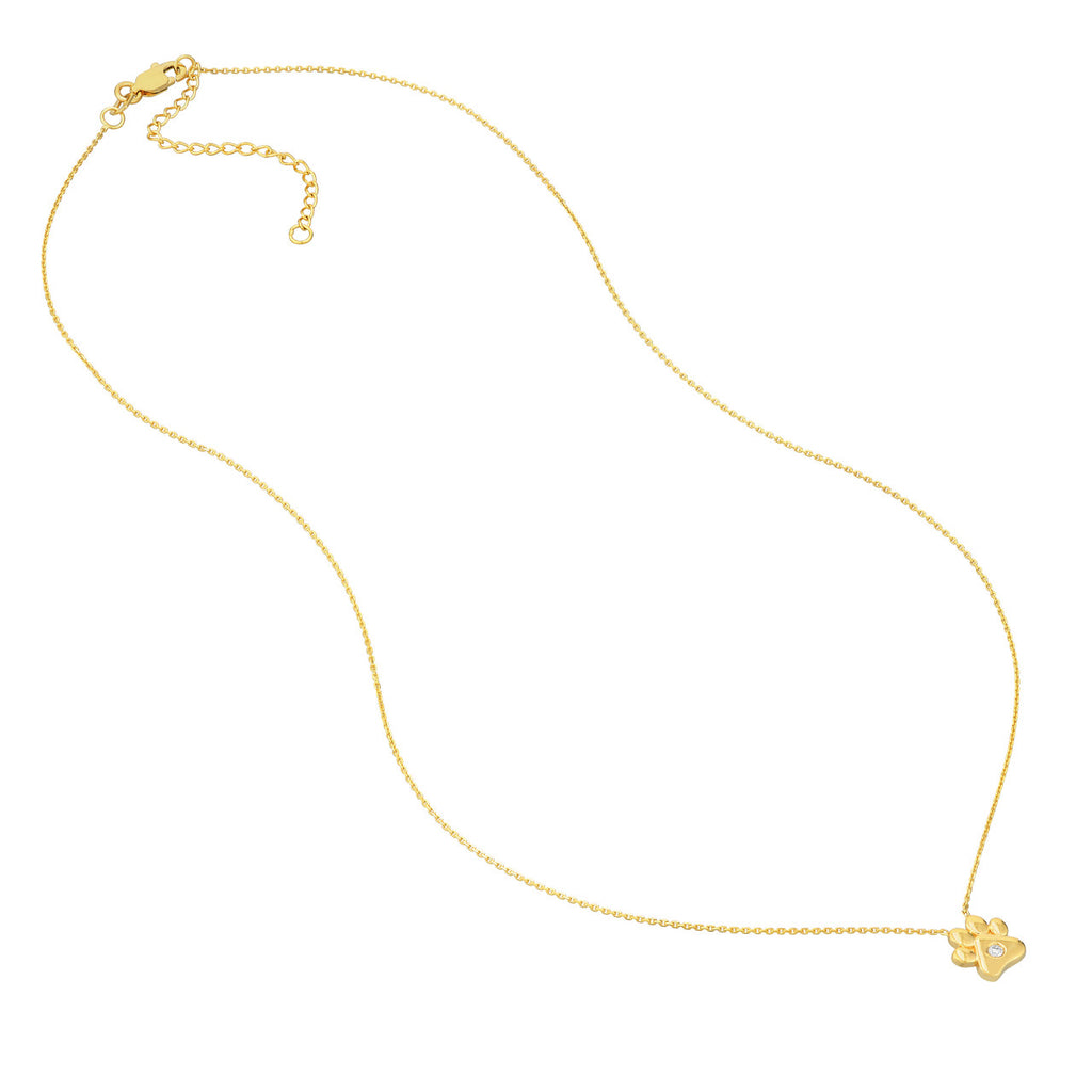 Yellow gold necklace with round diamond pendant.