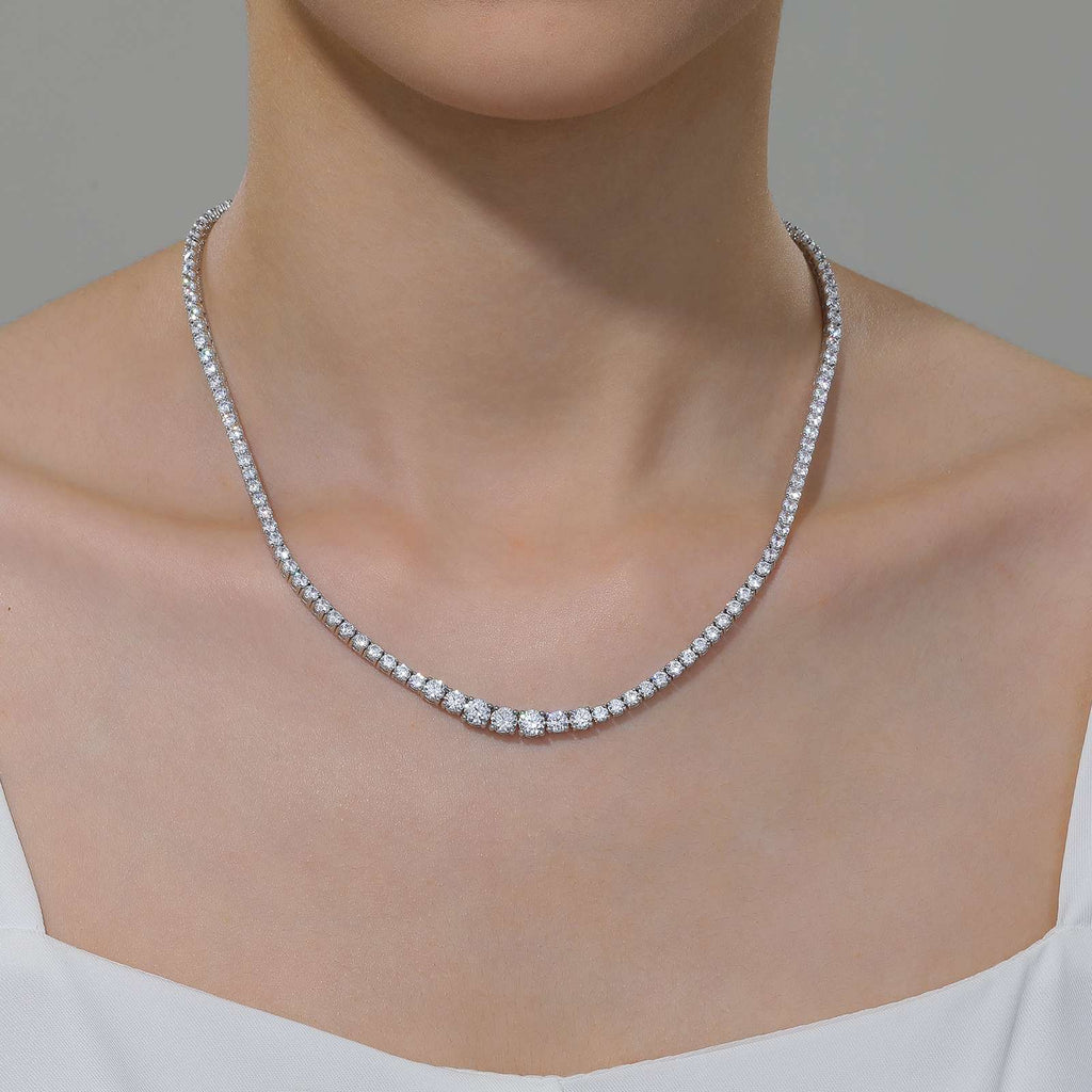 Simulated diamond necklace in platinum silver.