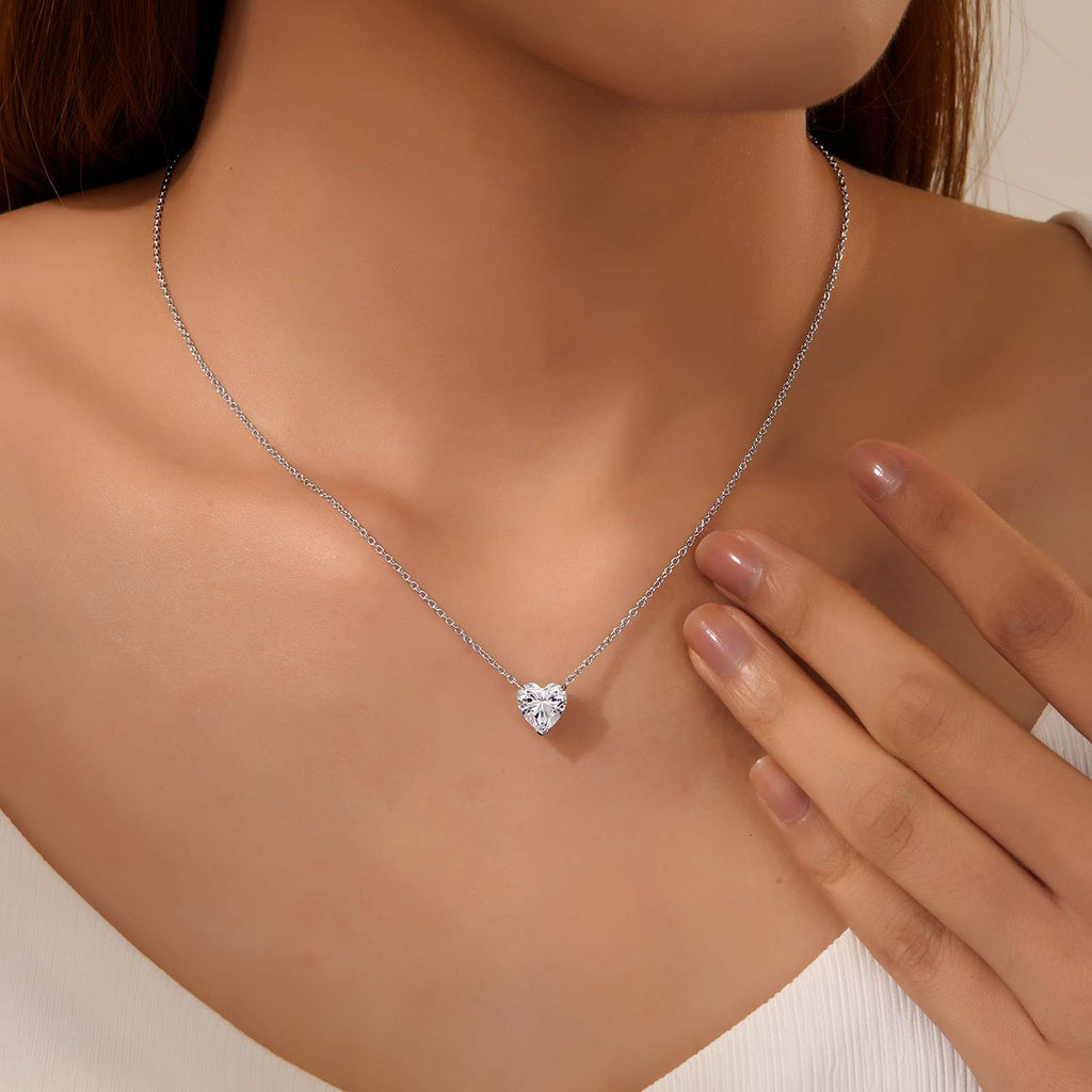 Heart-shaped simulated diamond necklace in silver.
