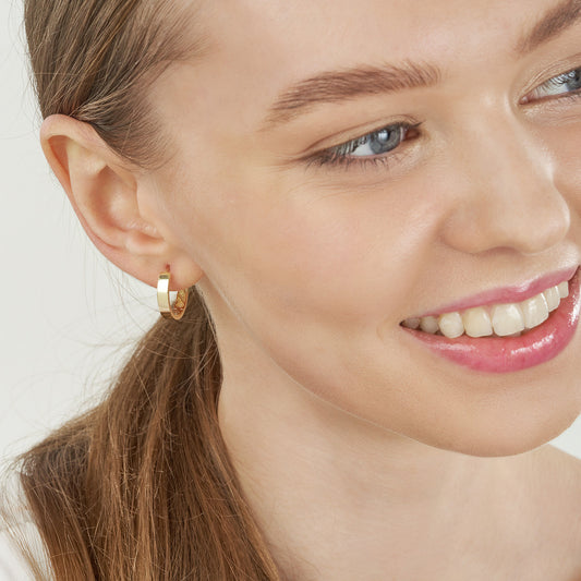Medium 14K Yellow Gold Hoop Earrings