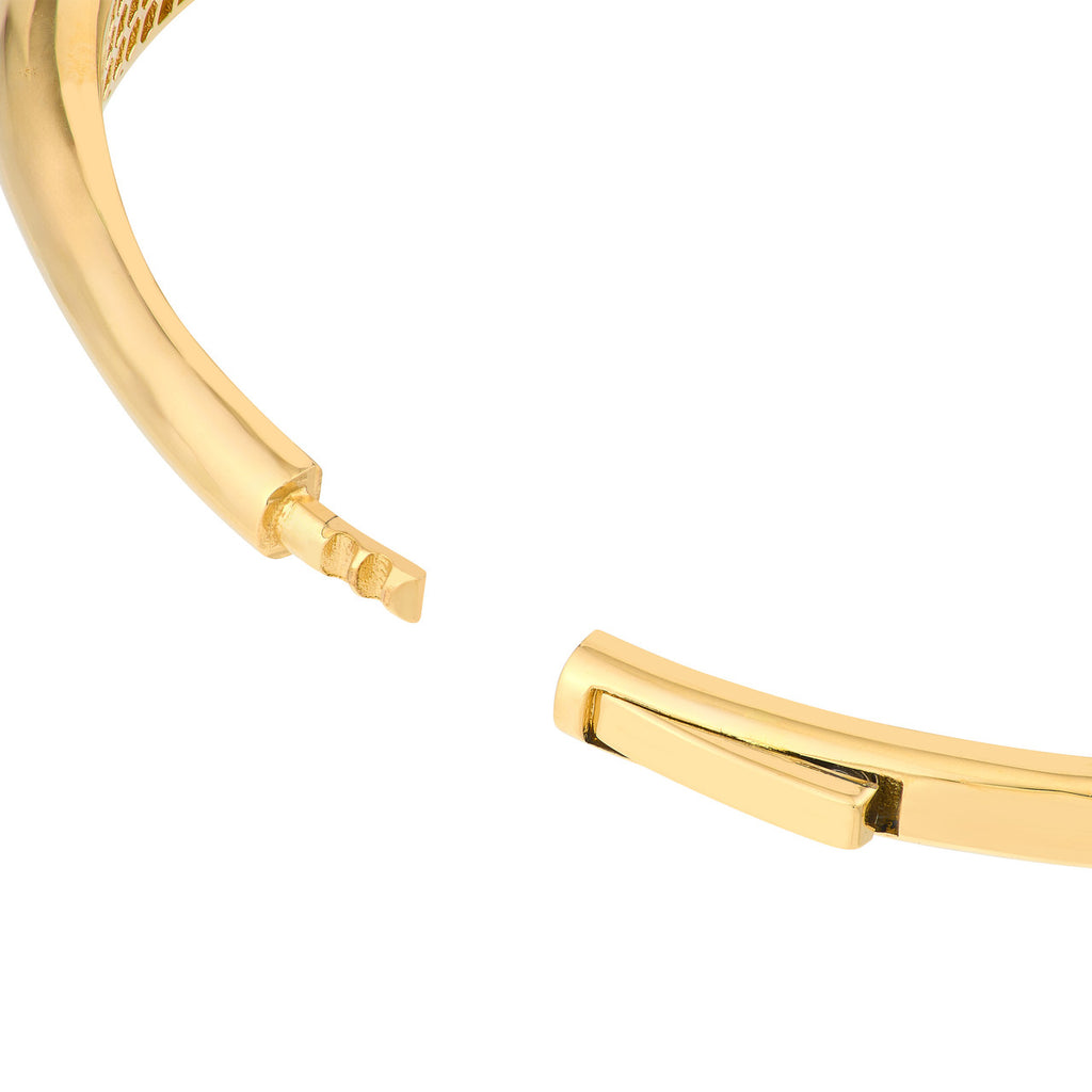 14K yellow gold bangle, hidden plunger clasp.