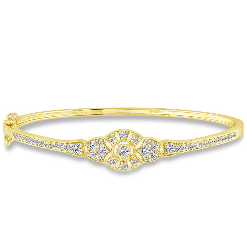 Yellow gold bracelet with round diamonds.