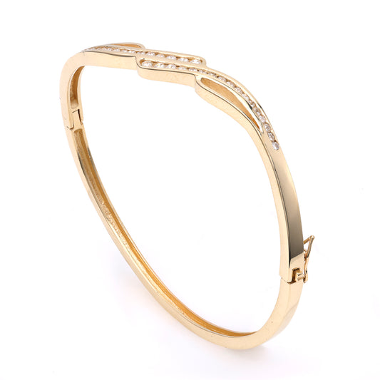 14K yellow gold bracelet with diamonds.