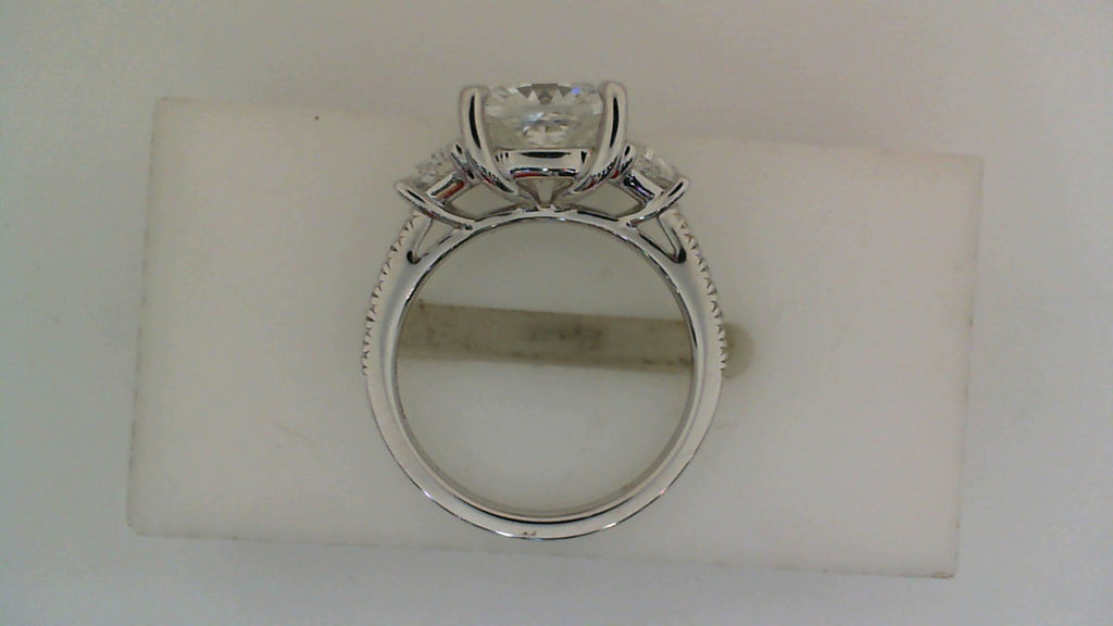 18K white gold engagement ring with diamonds.