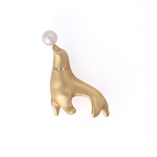 Estate Pins & Brooches
