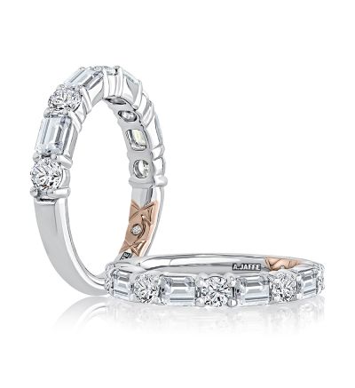 Diamond band with mixed shapes in white-yellow gold.