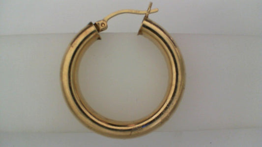 Medium Hoop Earrings (No Stones) in 14 Karat Yellow