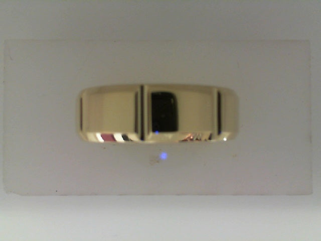 14K yellow gold carved band, polished finish.