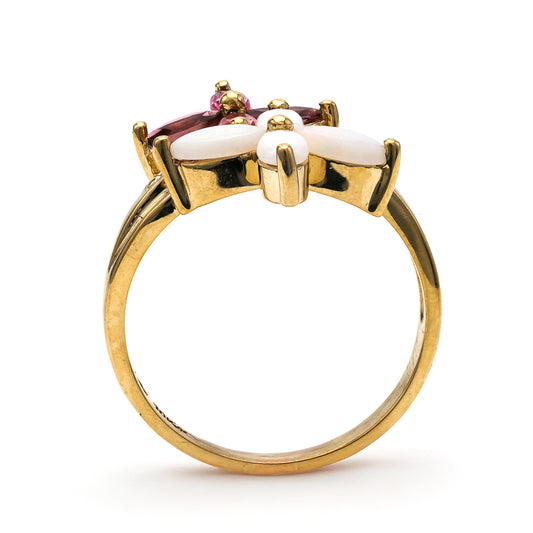 Marquise pink tourmaline ring in yellow gold.