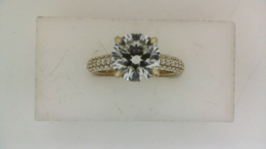 Side Stone Lab-Grown Diamond Complete Engagement Ring in 14 Karat Yellow with 1 Round Lab Grown Diamond, Color: E, Clarity: VS2, totaling 2.00ctw