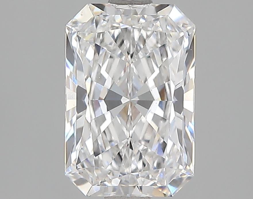 Radiant-cut lab diamond with brilliant facets.