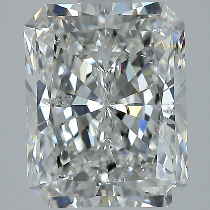 Radiant-cut natural diamond, 3.03 carats.