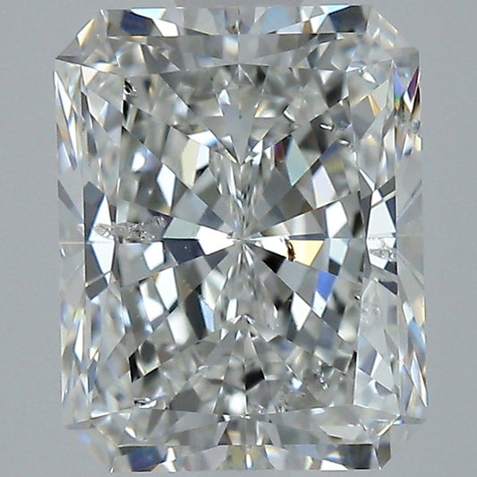 Radiant-cut natural diamond, 3.03 carats.