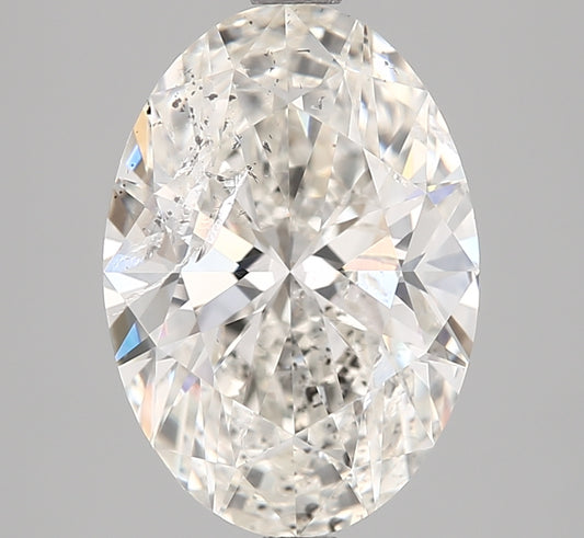 Oval-cut natural diamond, 3.05 carats, brilliant facets.