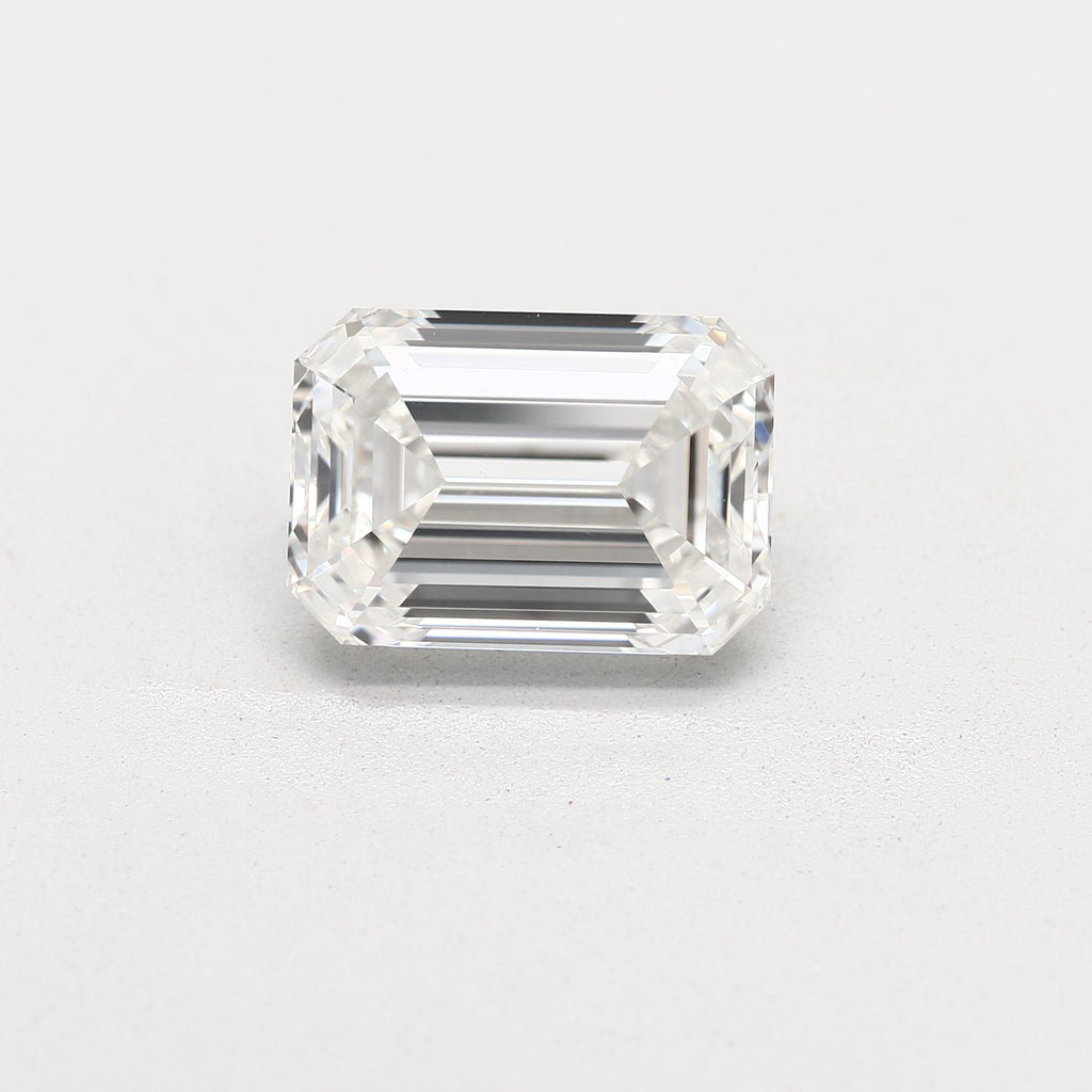 Emerald-cut natural diamond, 3.01 carats.