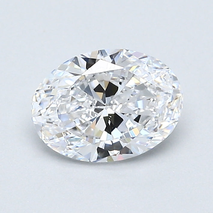Oval-cut natural diamond with brilliant facets.