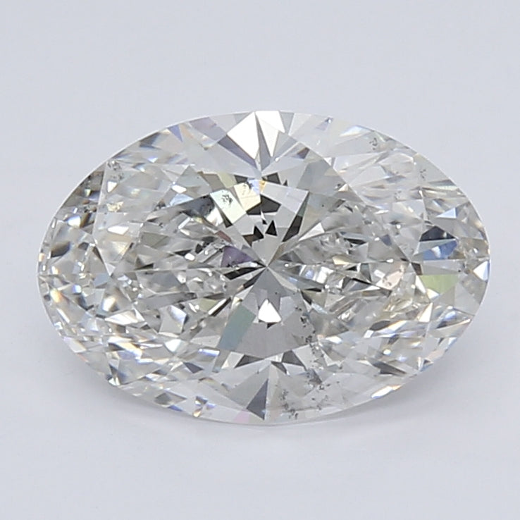 Oval-cut lab diamond with brilliant facets.