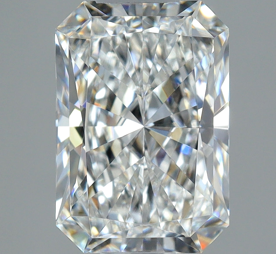 Radiant-cut natural diamond, 1.03 carats.