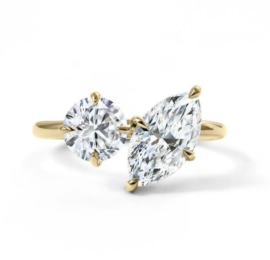 DIALOG SOLUTIONS INC Ring in 18 Karat Yellow Gold with 1.60ctw of Round Lab-Grown Diamonds, Clarity: VVS2, Color: D