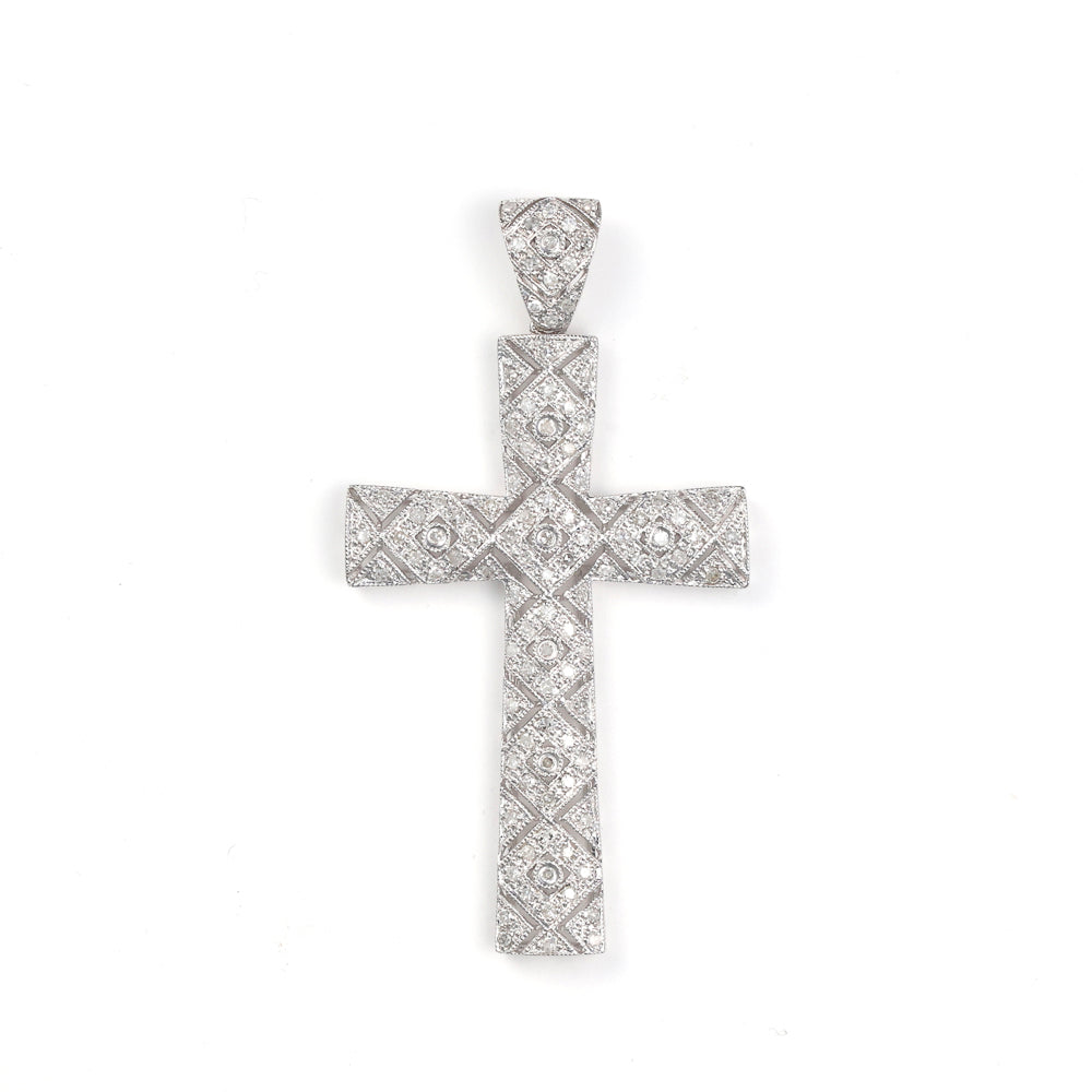 Cross-shaped diamond necklace in white gold.