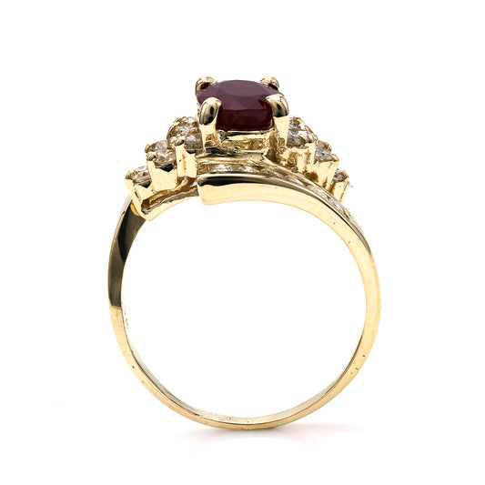 Ruby and diamond ring in yellow gold.