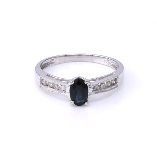 ReMARKable Estate Color Gemstone Ring in 10 Karat White Gold with 1 Oval Sapphire 6.15mm